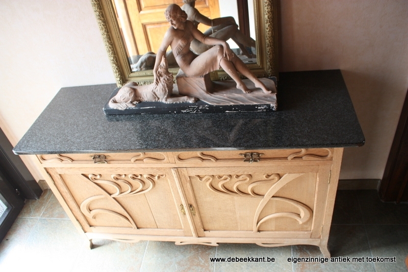 Art nouveau commode kast opgekuist